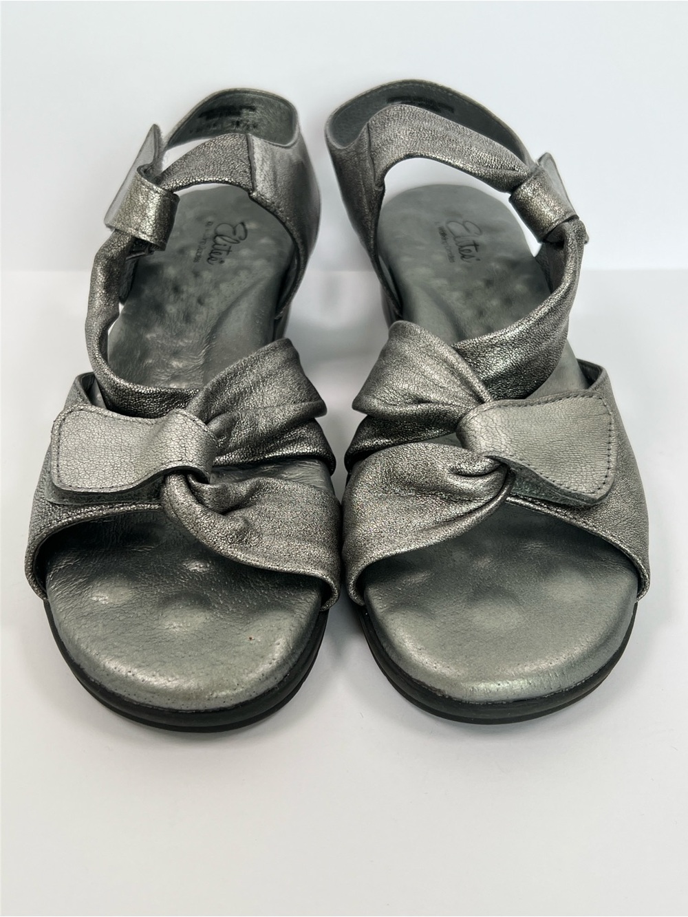 EUC! Elites by Walking Cradle Silver Sandals Size 10.5W